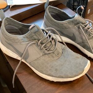 Nike Gray Sneakers Minimalist Design Size 8.5